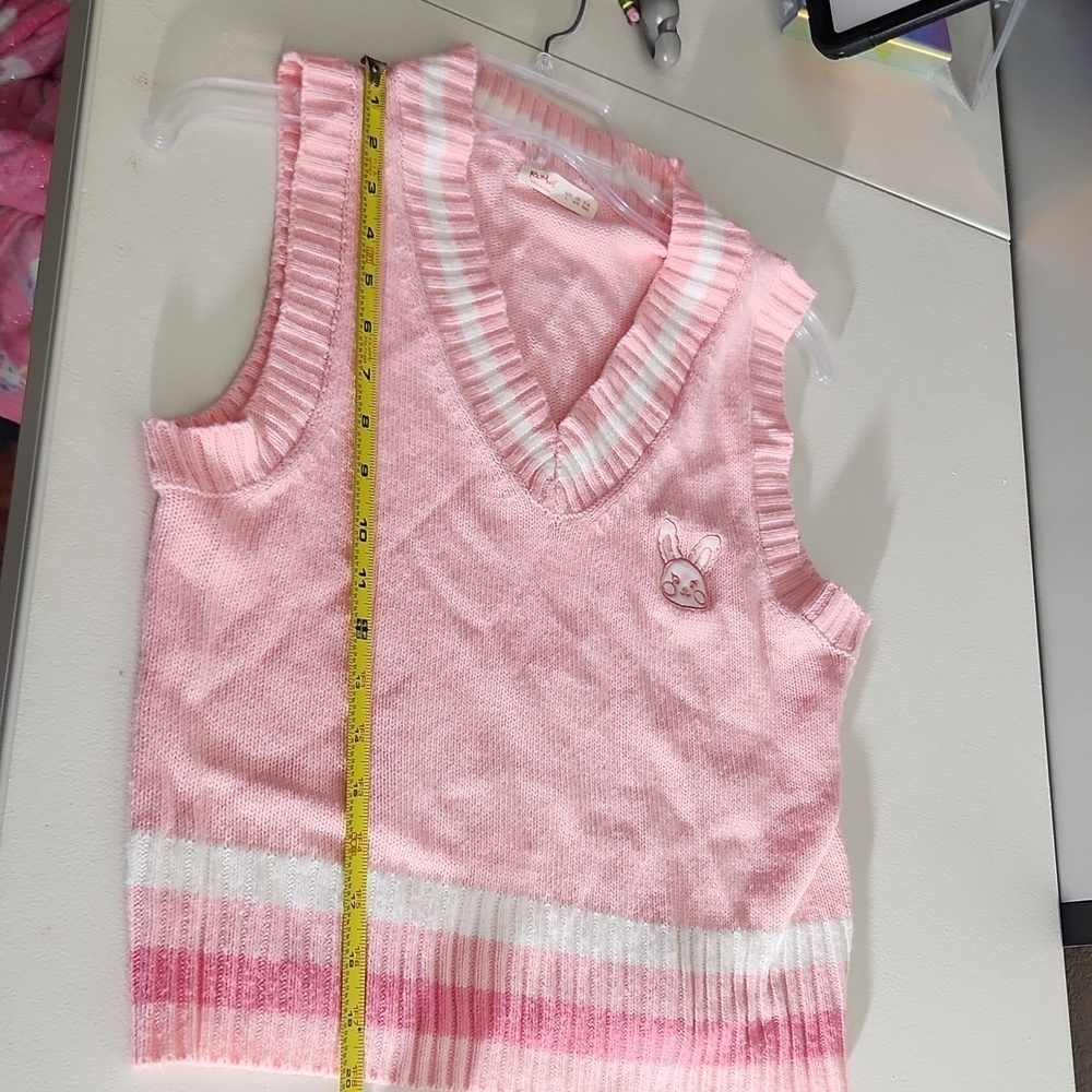 Rumwe Sweater Womens Size 8 To 10 Bunny Vest Pullover Light Pink White - Picture 8 of 8